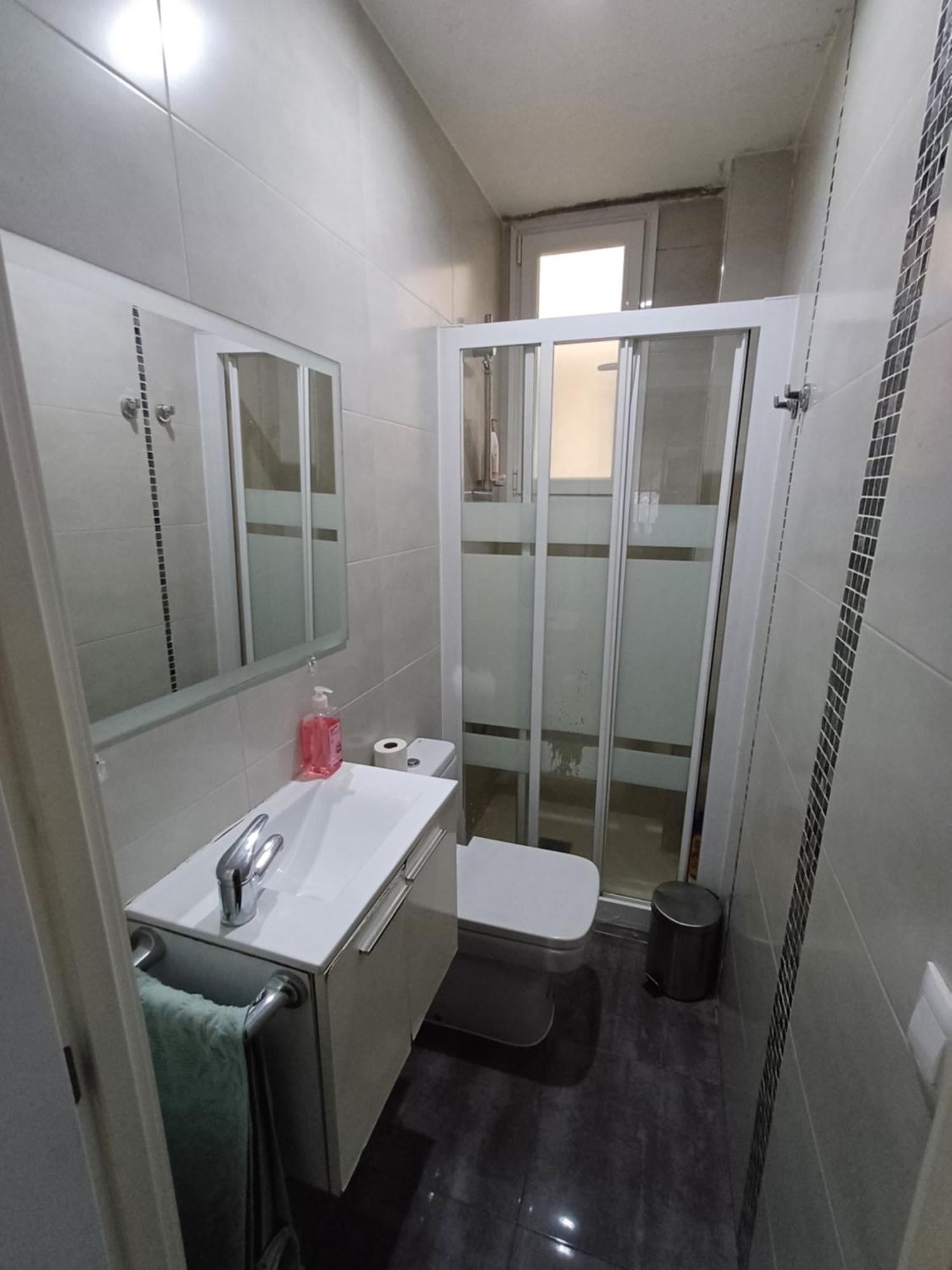 Room En Madrid Pacifico المظهر الخارجي الصورة